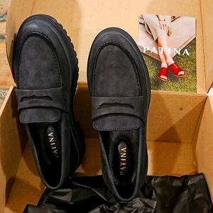 Portland Leather Black Loafer, Pantina. Size 6.5